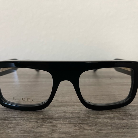 Gucci Eyeglasses - Picture 9 of 12